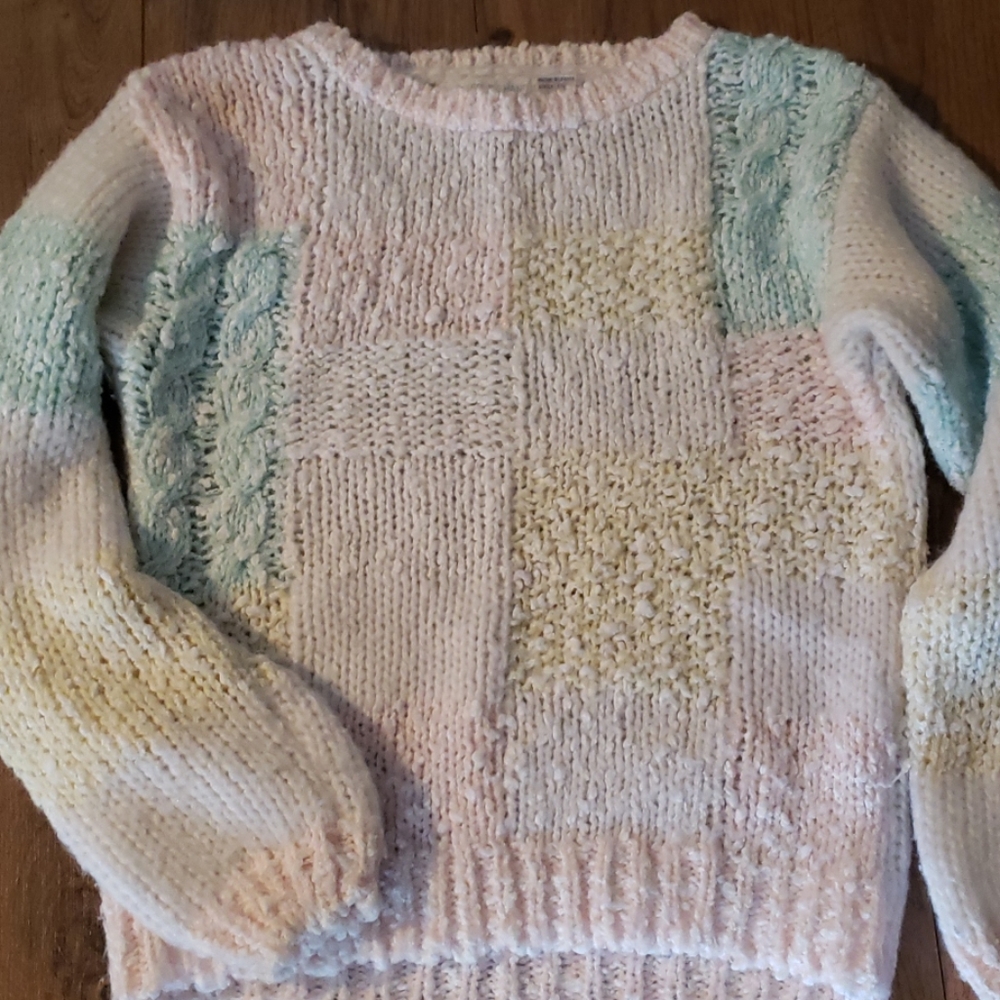 Pastel vintage sweater